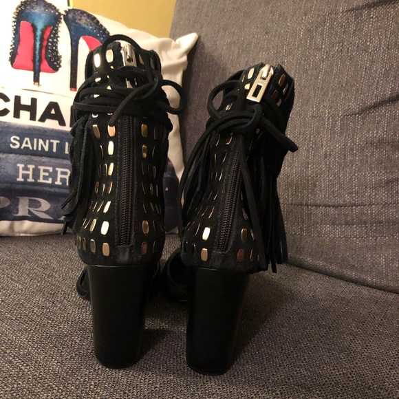 SCHUTZ CRYS FRINGE CUFF SANDAL - Picture 4 of 5